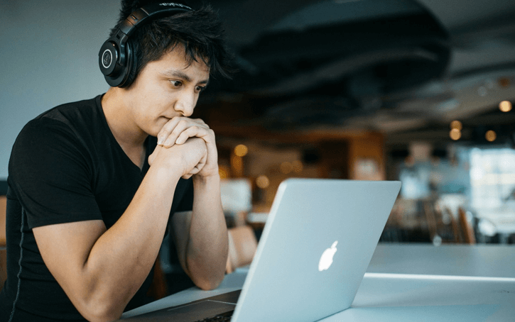 analyzing sales revenue