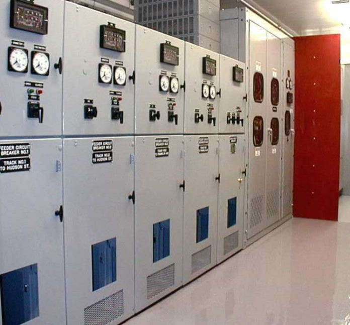 How Does Electrical Switchgear Work?