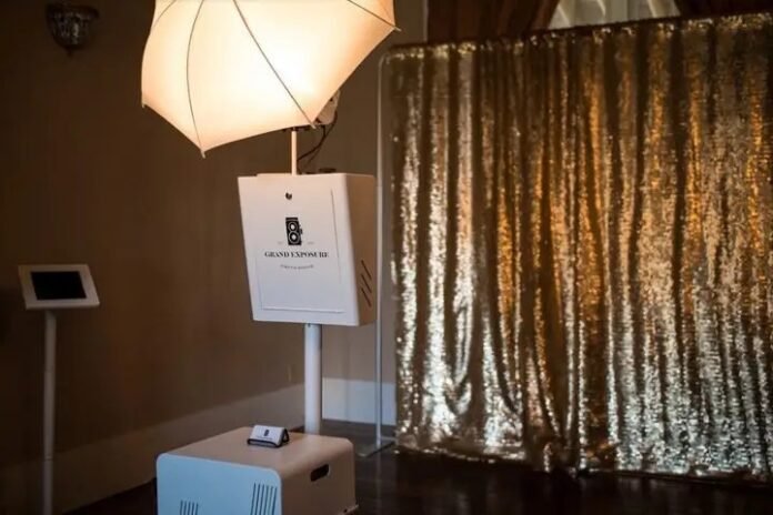 Why Photo Booth Rental New York Is Perfect for Holiday Parties